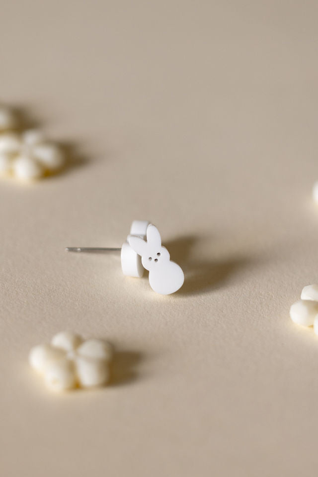 Easter bunny studs